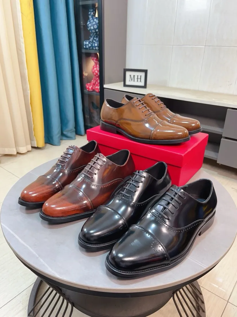 Ex-factory price 560🌸🌸Water dyed cowhide 🆘[Salvatore Ferragamo] Ferragamo’s latest casual business leather shoes for men! Available at counters simultaneously! The fabric is made of specially imported original suede calfskin, and the interior is made of imported water-dyed cowhide. It is absolutely luxurious and leads the fashion trend. Matching code: 38-44 45 customized